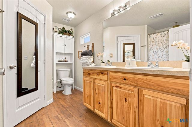 1463 Ramble Hills, Canyon Lake, TX 78133
