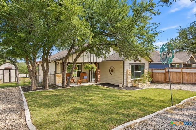 1463 Ramble Hills, Canyon Lake, TX 78133