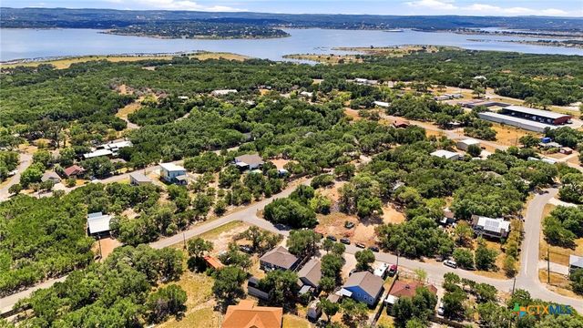 1463 Ramble Hills, Canyon Lake, TX 78133
