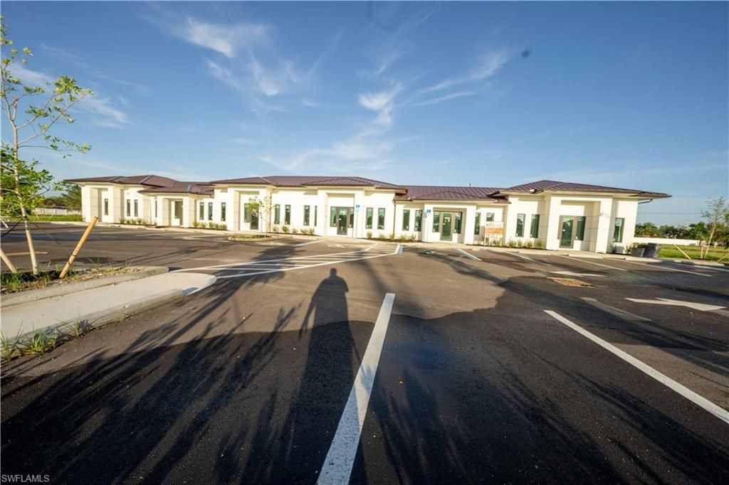 1624 SANTA BARBARA BLVD S, CAPE CORAL, FL 33991 — exterior