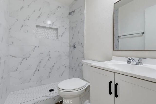 5269 Colodny Drive 7, Agoura Hills, CA 91301