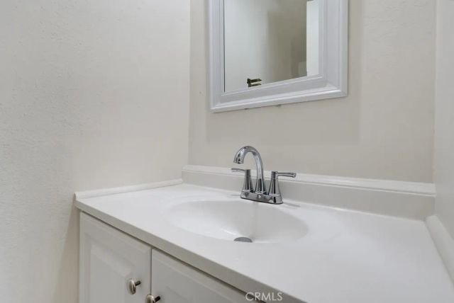 5269 Colodny Drive 7, Agoura Hills, CA 91301