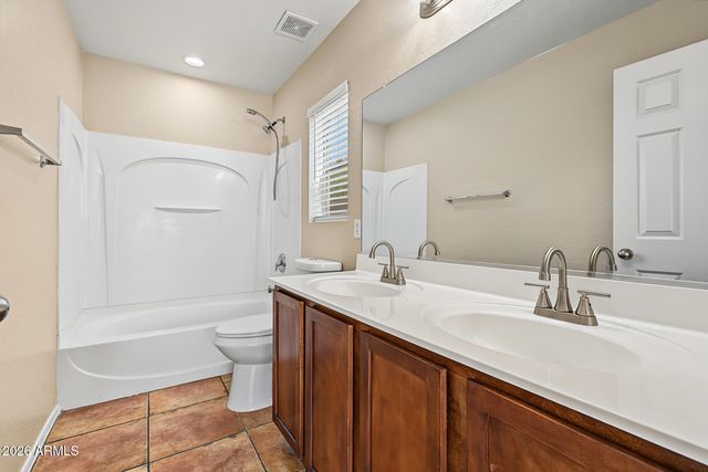 28240 N QUARTZ Way, San Tan Valley, AZ 85143