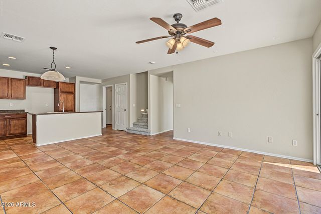 28240 N QUARTZ Way, San Tan Valley, AZ 85143