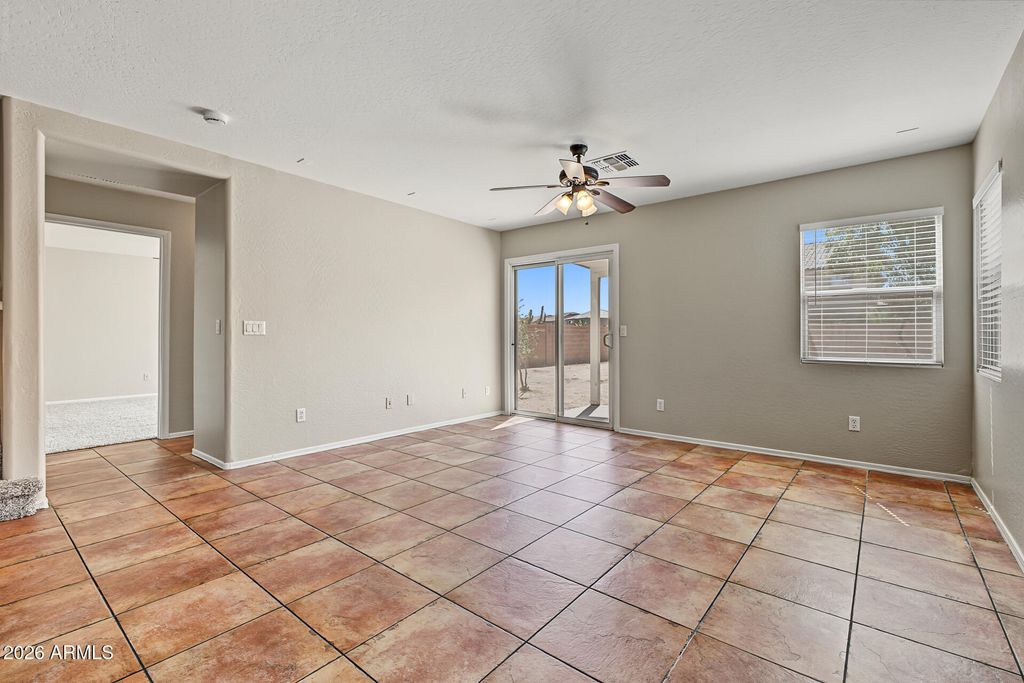 28240 N QUARTZ Way, San Tan Valley, AZ 85143 — photo 5
