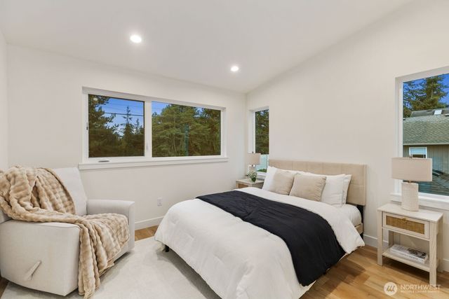 8508 1st Avenue NE, Seattle, WA 98115