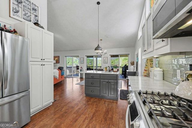 614 Waterview Drive, Hiawassee, GA 30546