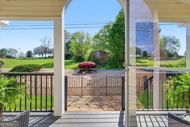 614 Waterview Drive, Hiawassee, GA 30546