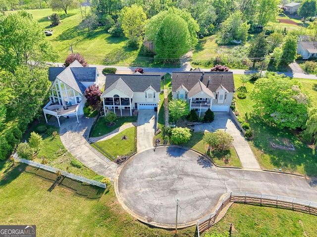 614 Waterview Drive, Hiawassee, GA 30546