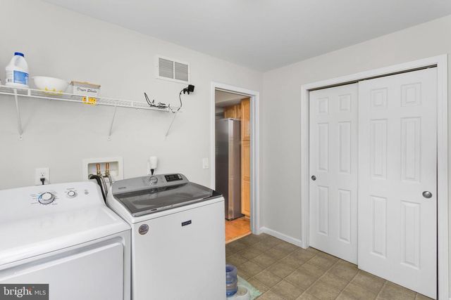 26 FENTON LN, Chesterfield, NJ 08515