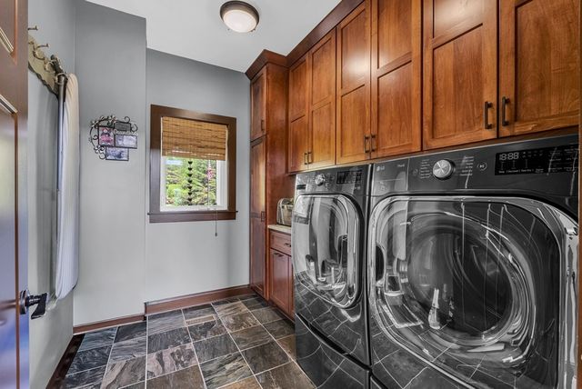 136 Rocky River Shores Dr, Rock Island, TN 38581