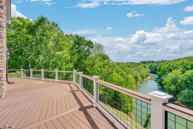 136 Rocky River Shores Dr, Rock Island, TN 38581