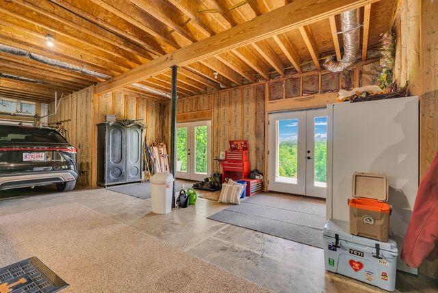 136 Rocky River Shores Dr, Rock Island, TN 38581