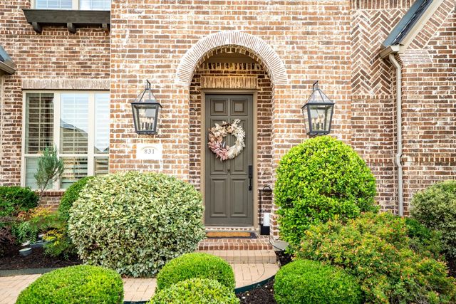 831 Clear Fork Drive, Lantana, TX 76226