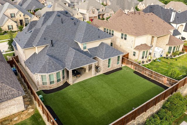 831 Clear Fork Drive, Lantana, TX 76226