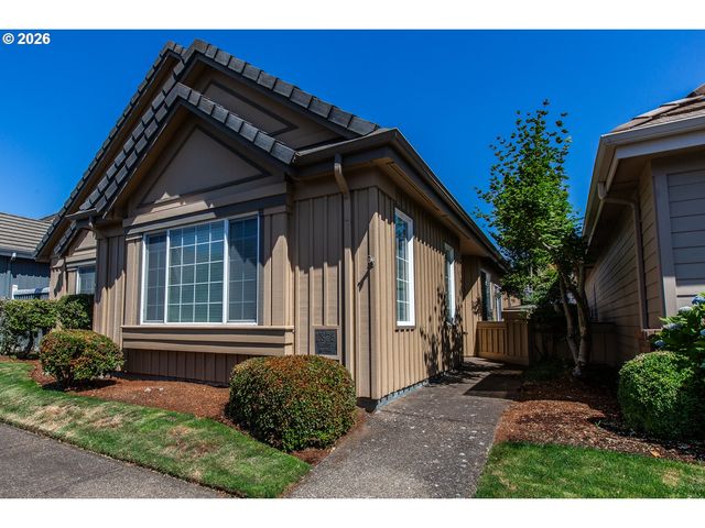 1875 LAKE COVE Ave, Eugene, OR 97408