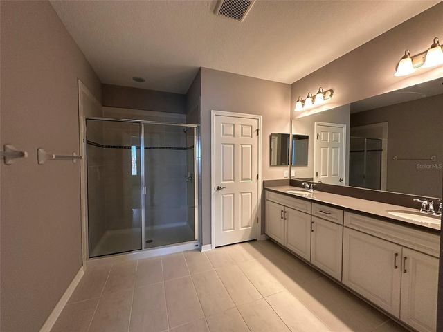 29850 SOUTHWELL LANE, Wesley Chapel, FL 33543