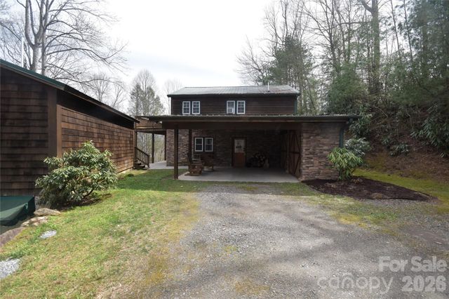 85 Homlish Gardens Drive, Waynesville, NC 28785