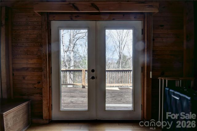 85 Homlish Gardens Drive, Waynesville, NC 28785