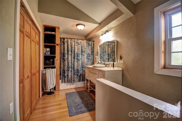 85 Homlish Gardens Drive, Waynesville, NC 28785