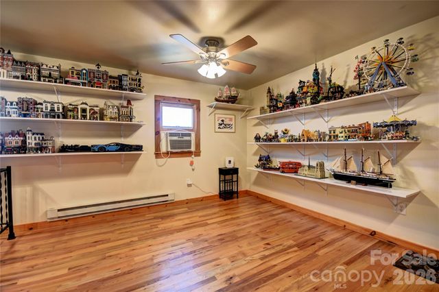 85 Homlish Gardens Drive, Waynesville, NC 28785