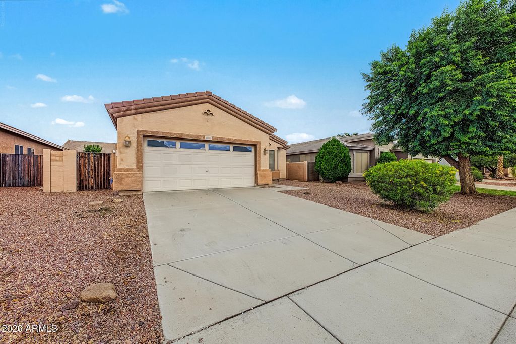15220 W CUSTER Lane, Surprise, AZ 85379 — photo 4