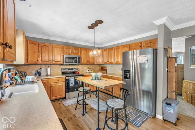 631 Middleham Circle, Beech Grove, IN 46107