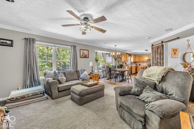 631 Middleham Circle, Beech Grove, IN 46107