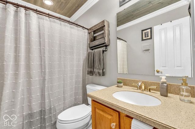 631 Middleham Circle, Beech Grove, IN 46107