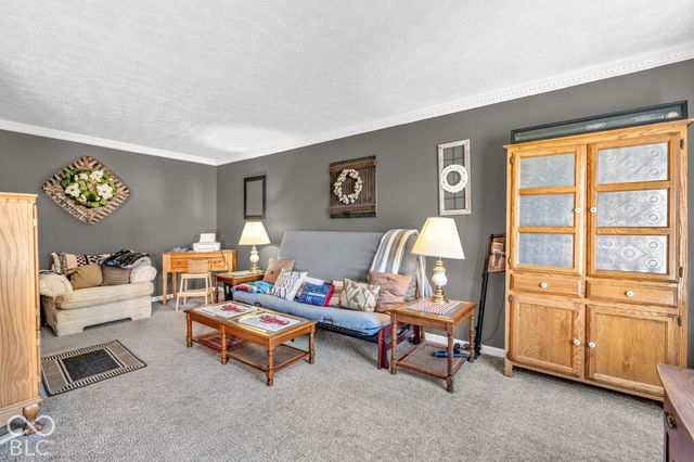 631 Middleham Circle, Beech Grove, IN 46107