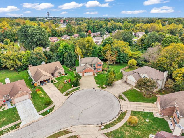 631 Middleham Circle, Beech Grove, IN 46107