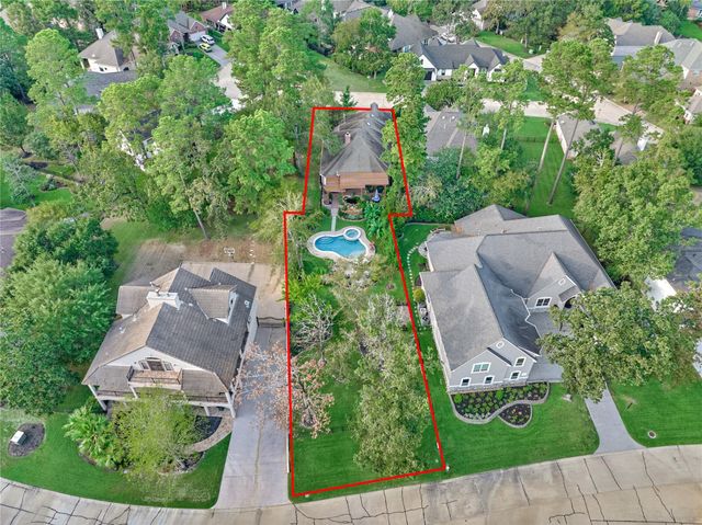 32 Hillwood Lane, Montgomery, TX 77356