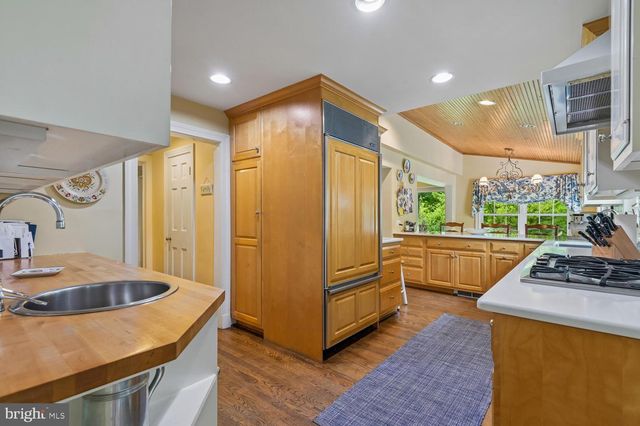 1110 BRYN MAWR RD, Baltimore, MD 21210