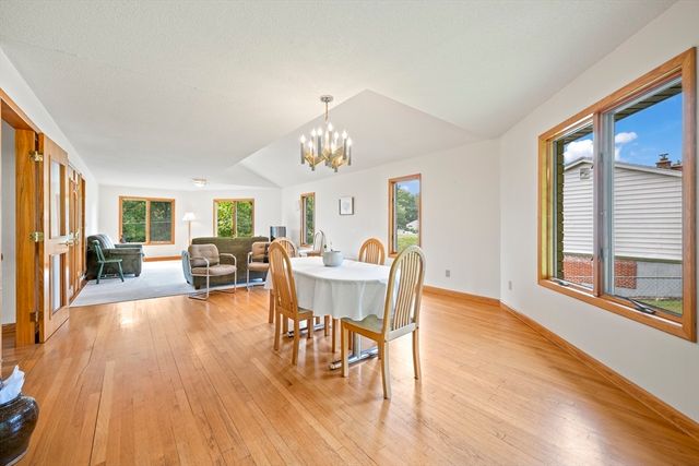 63 Jarvis Ave, Holyoke, MA 01040