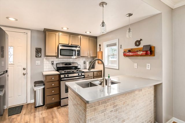 2503 61st Street, Des Moines, IA 50322