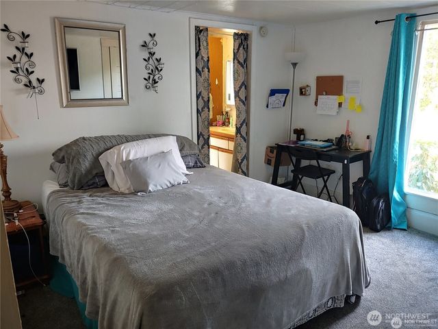 664 Rhoades Road, Winlock, WA 98596