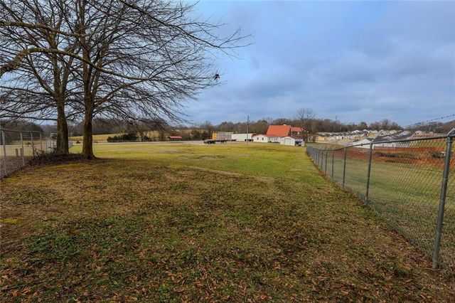 160 HWY 320, Carnesville, GA 30521