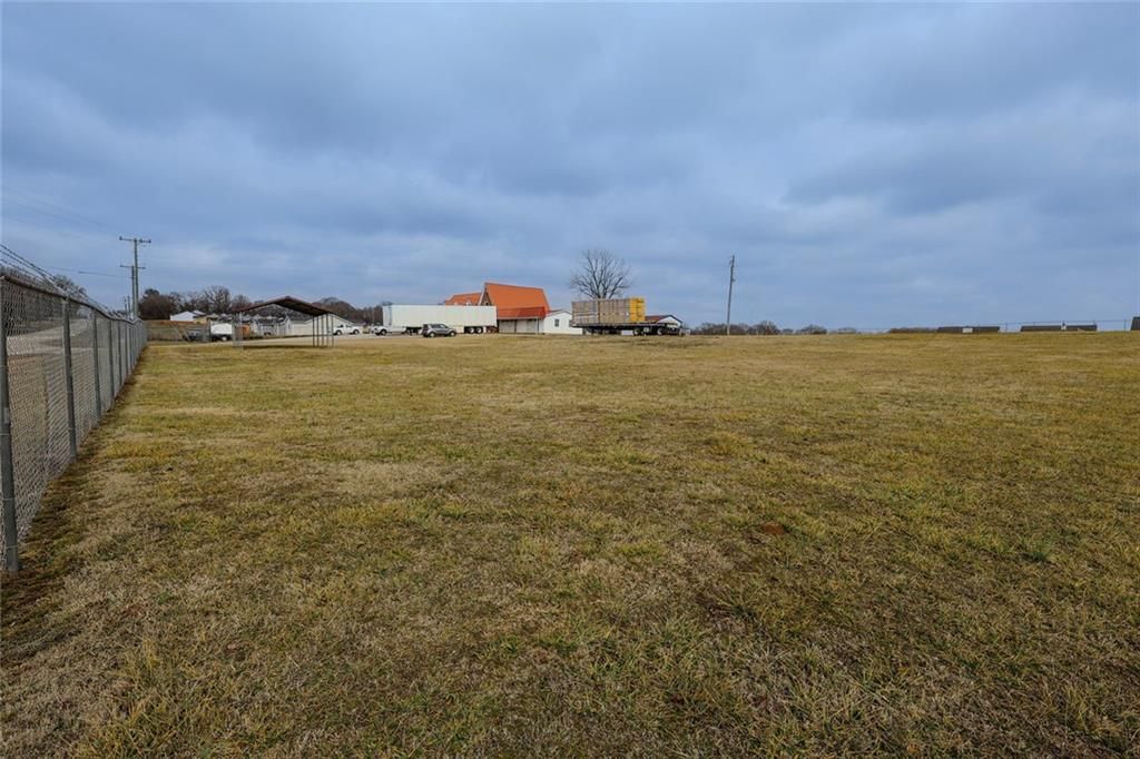 160 HWY 320, Carnesville, GA 30521