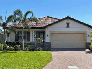 5127 TOBERMORY WAY, Bradenton, FL 34211