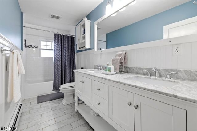 203 Pine St, Hackettstown Town, NJ 07840