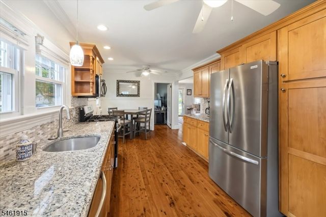 203 Pine St, Hackettstown Town, NJ 07840