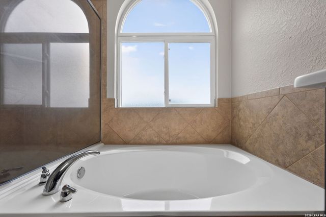 2940 MINERAL SPGS, Schertz, TX 78108