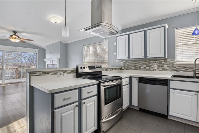 1394 N Tradition Avenue, Fayetteville, AR 72704