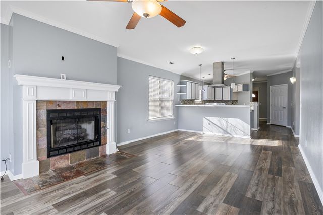 1394 N Tradition Avenue, Fayetteville, AR 72704