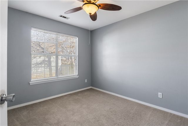 1394 N Tradition Avenue, Fayetteville, AR 72704