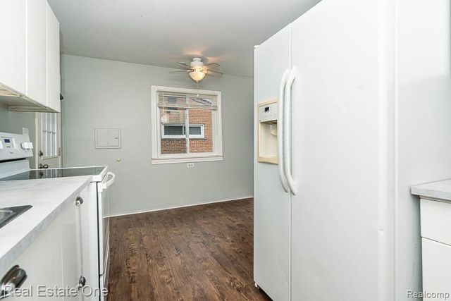 125 Sheffield Drive, Troy, MI 48083