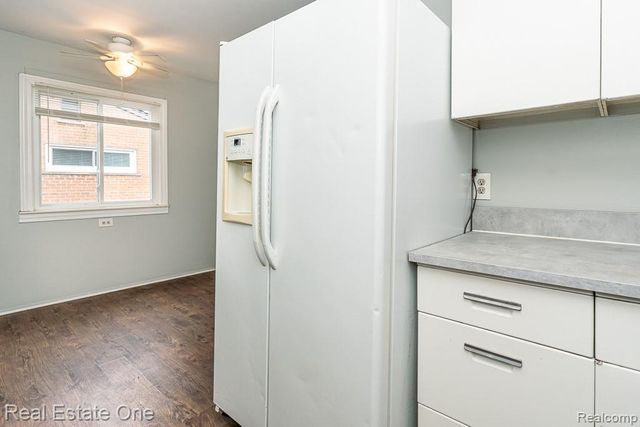 125 Sheffield Drive, Troy, MI 48083