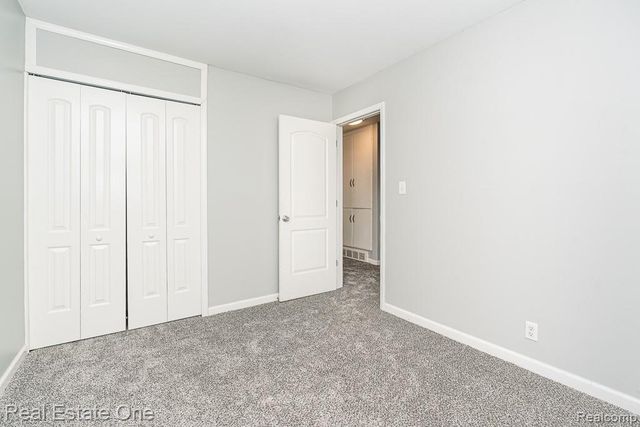 125 Sheffield Drive, Troy, MI 48083