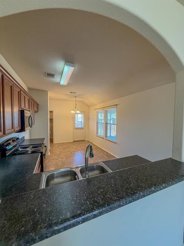 412 Azurite DR, Jarrell, TX 76537