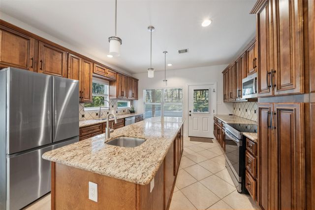 110 Lords Circle, Coldspring, TX 77331